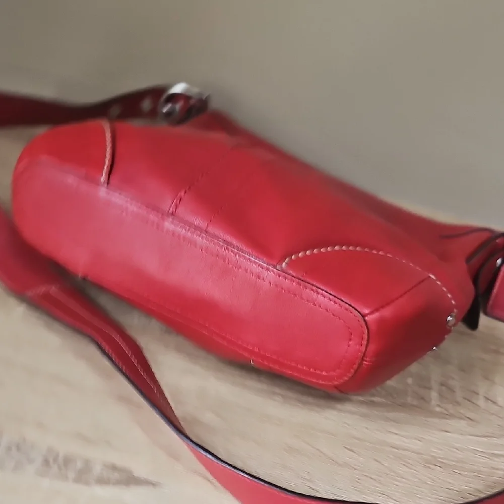 Coach Red Leather Shoulder Bag F12320 With Hangtag Great Shape Vintage